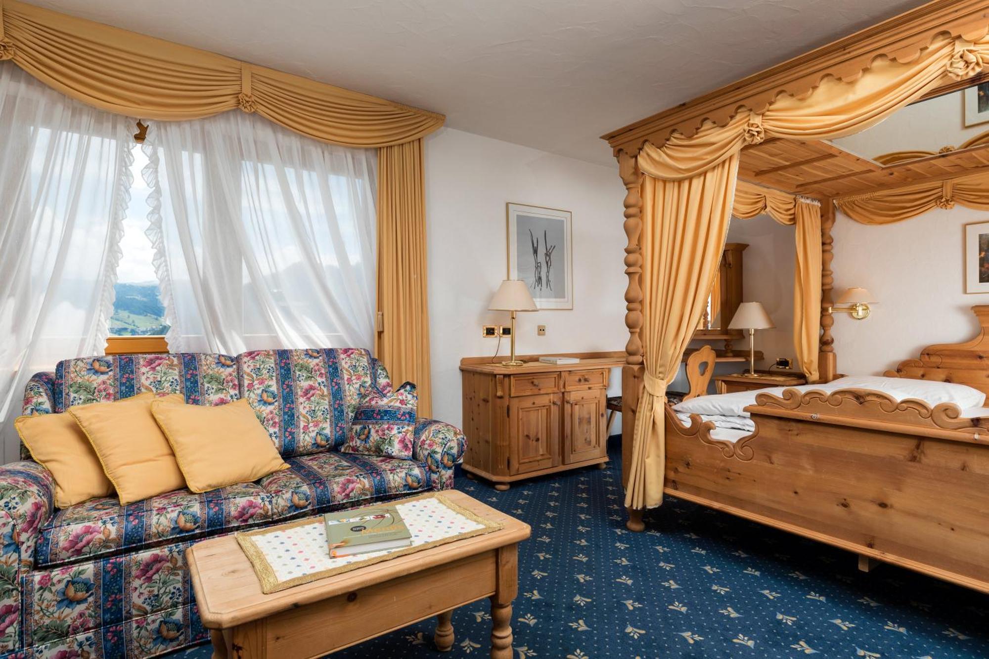 Aparthotel Garni Criss Kolfuschg Exterior foto